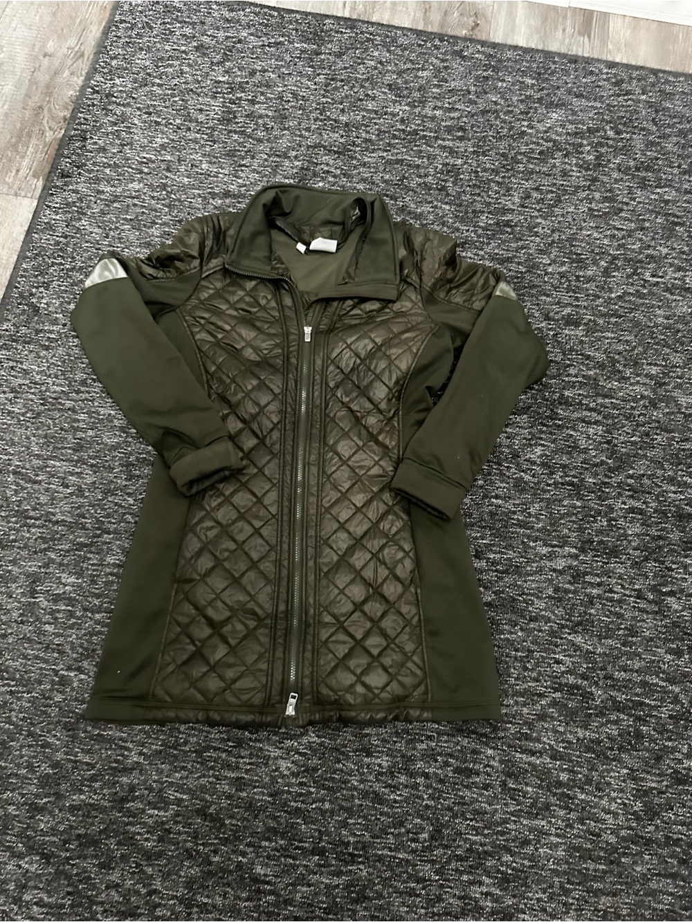 Athleta olive green Quilted Front Women's Jacket